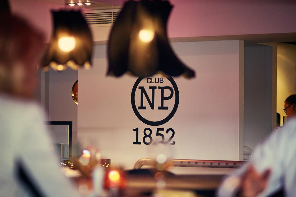 Hampshire Hotel - Newport 휘첸 외부 사진